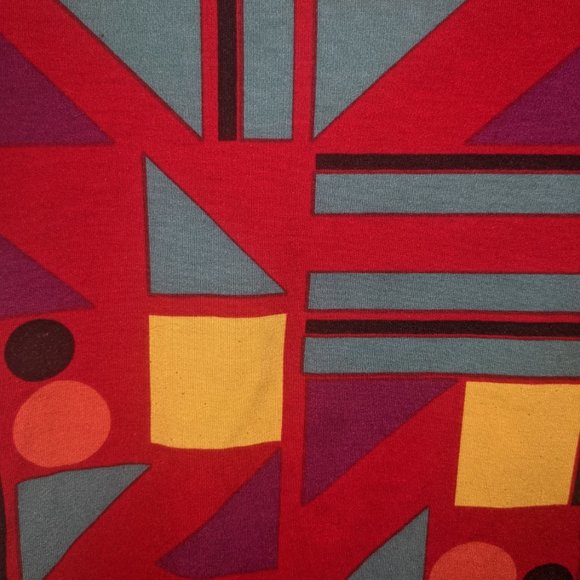 ๐ Fun, Geometric, Flowy Lularoe Top - Picture 5 of 6